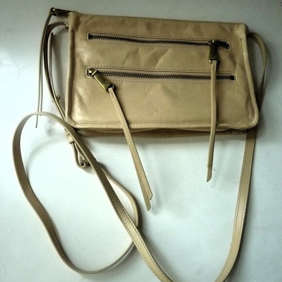 Hobo Mission three zip crossbody bag in Parchment